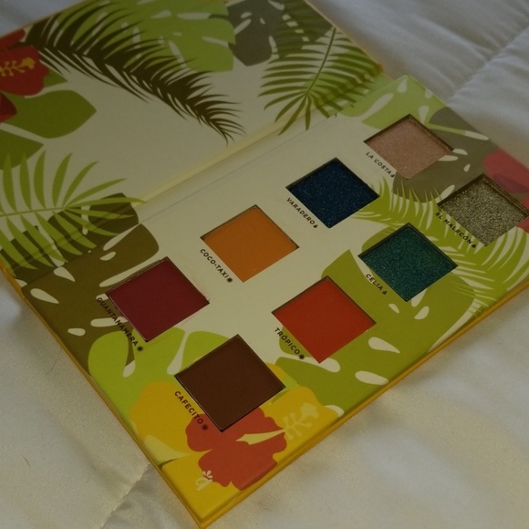 Alamar Cosmetics "Reina Del Caribe" Palette - Picture 4 of 5